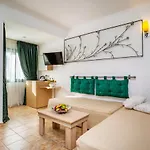 Hotel Philoxenia & 4*
