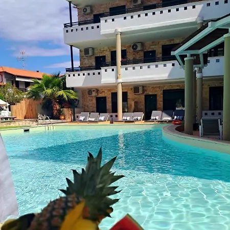 Philoxenia & Hotel